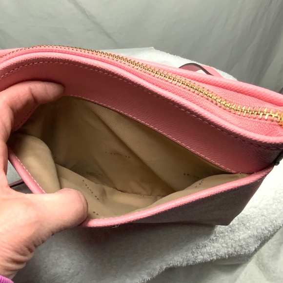 Coach Kitt Messenger CrossbodyBubblegum Pink CC526 - Picture 4 of 14